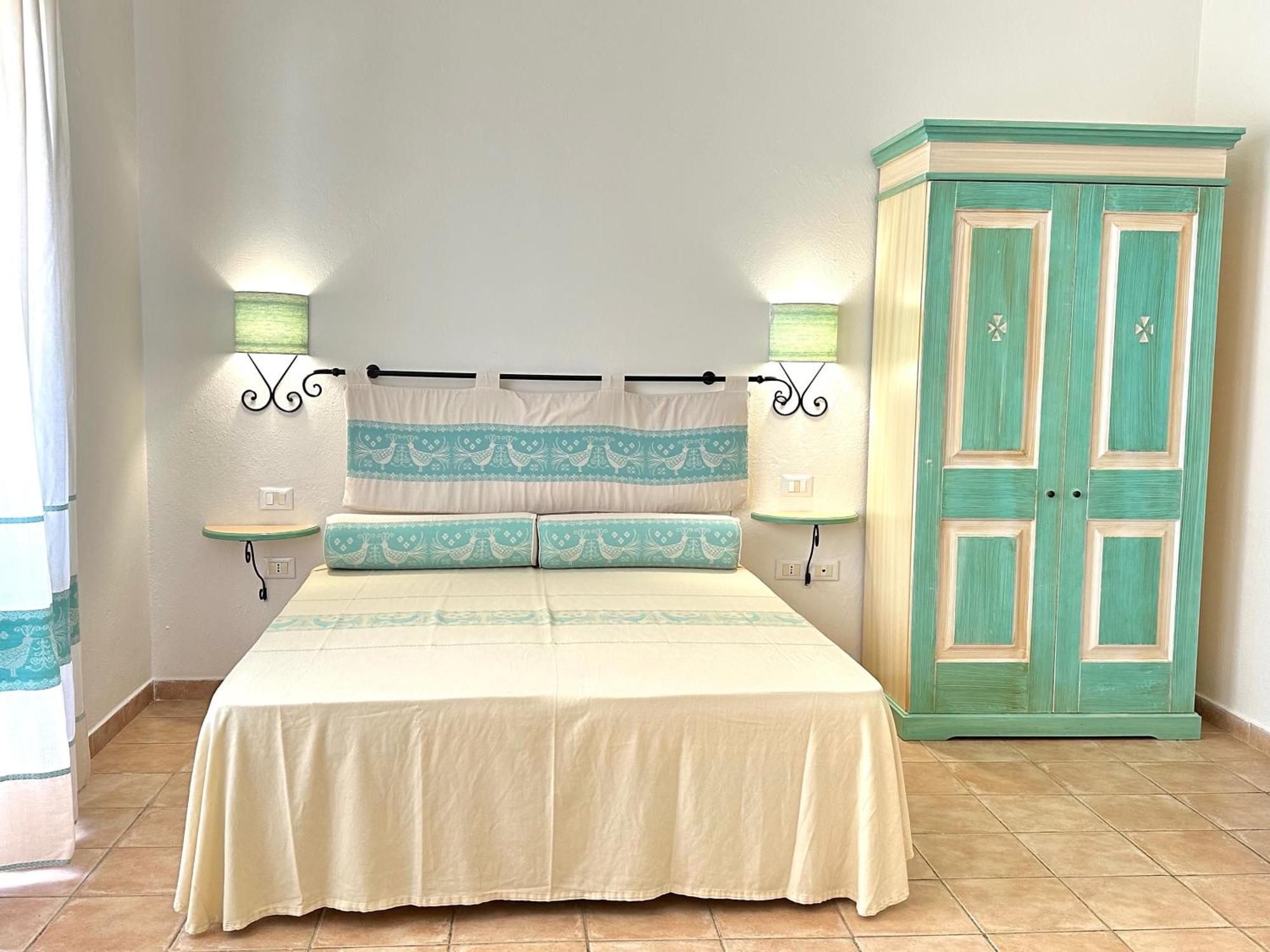 Acqua Di Mare Hotel E Resort Sorso Ngoại thất bức ảnh