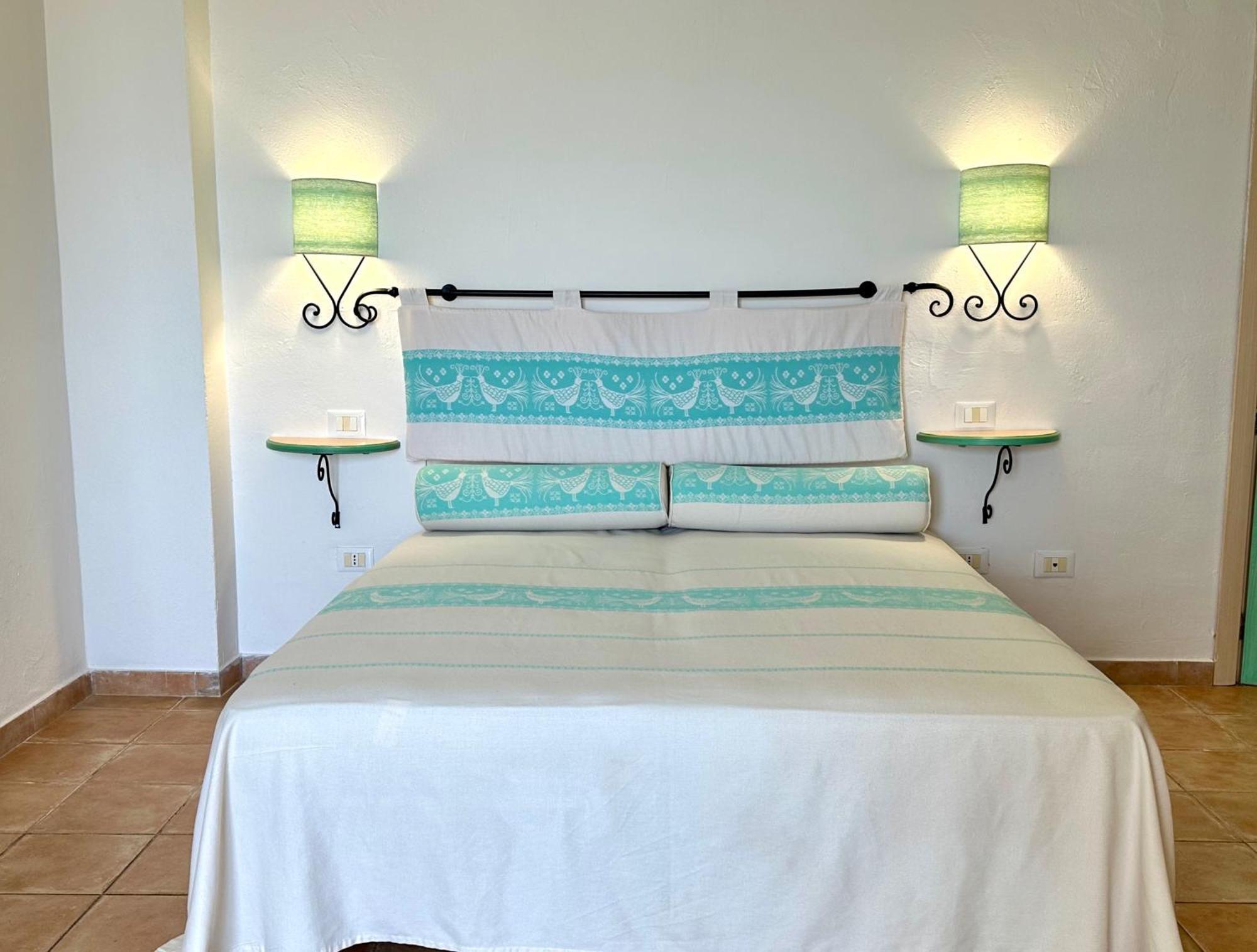 Acqua Di Mare Hotel E Resort Sorso Ngoại thất bức ảnh