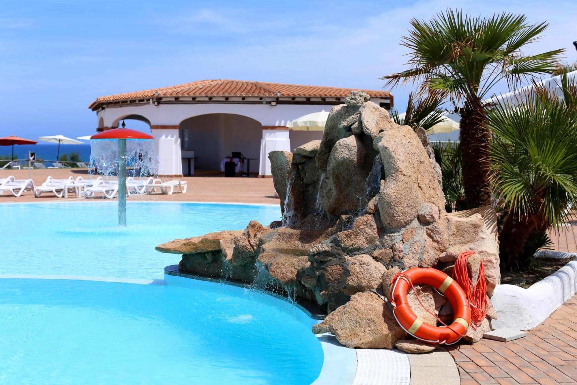 Acqua Di Mare Hotel E Resort Sorso Ngoại thất bức ảnh